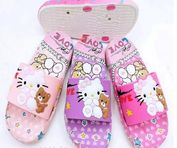 hello Kitty玩乐节日中童拖鞋 30-35 CHANCLA INFANTIL DE HELLO KITTY,5 modelos surtidos, 30-31 DE 19.5CM 32-33 DE 20.5CM 34-35 DE 21.5 CM, VENTA POR CAJA MASTER DE 90 PIEZAS. 